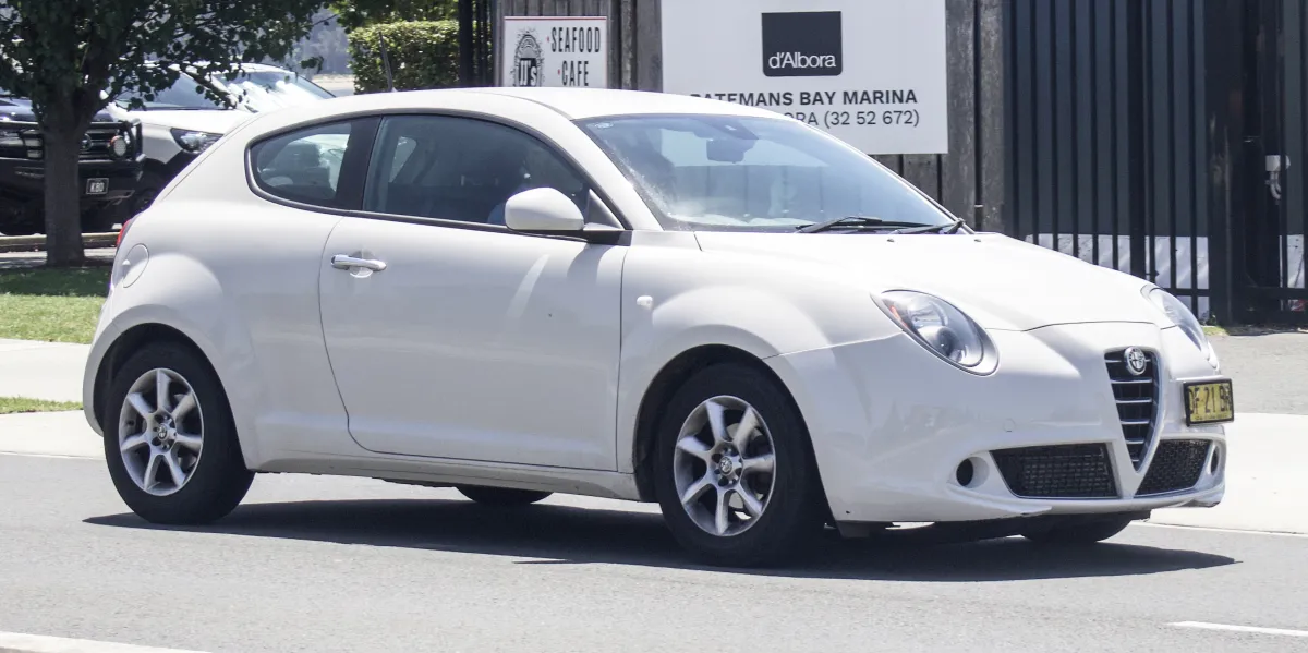 Alfa Romeo MiTo MK1 (2008-2018) önden görünüm