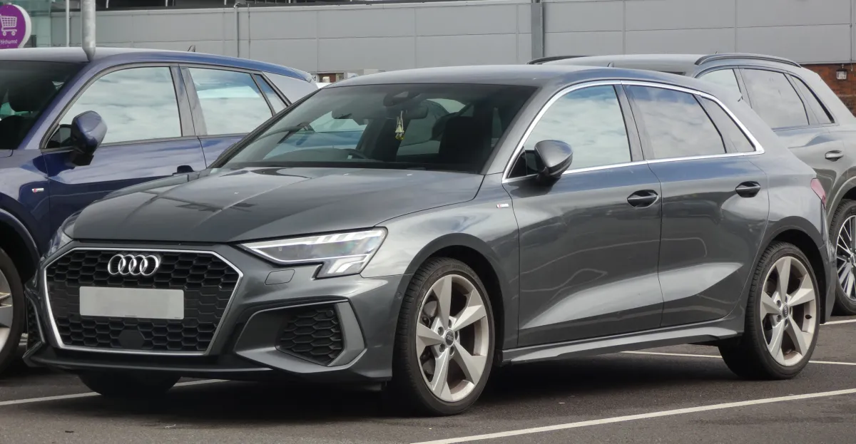Audi A3 8Y (2020-) önden görünüm