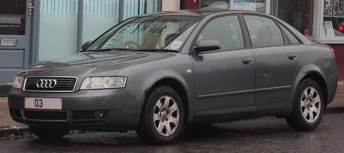 Audi A4 B6 (2000-2004) önden görünüm