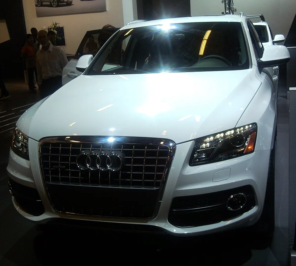 Audi Q5 8R (2008-2016) önden görünüm