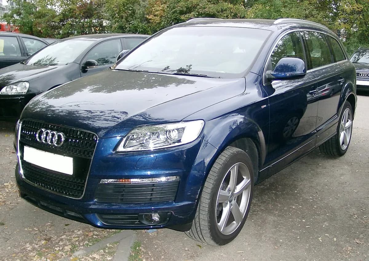 Audi Q7 4L (2005-2015) önden görünüm