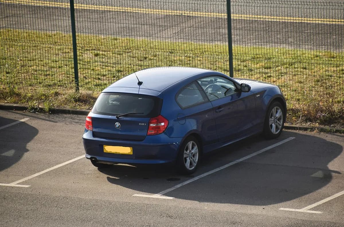 BMW 1 Serisi E87 (2004-2011) önden görünüm