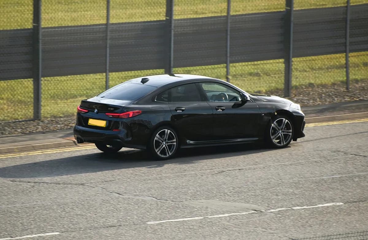 BMW 2 Serisi F44 Gran Coupe (2020-2024) önden görünüm