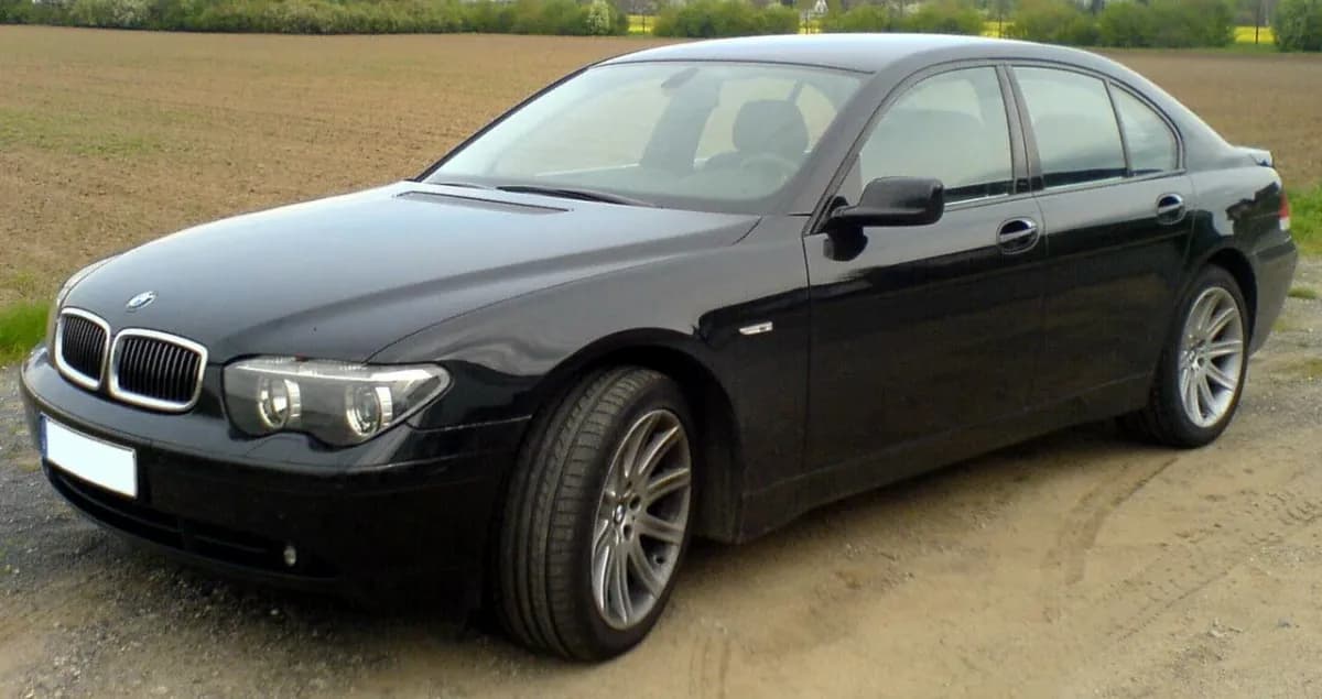 BMW 7 Serisi E65 (2001-2008) önden görünüm