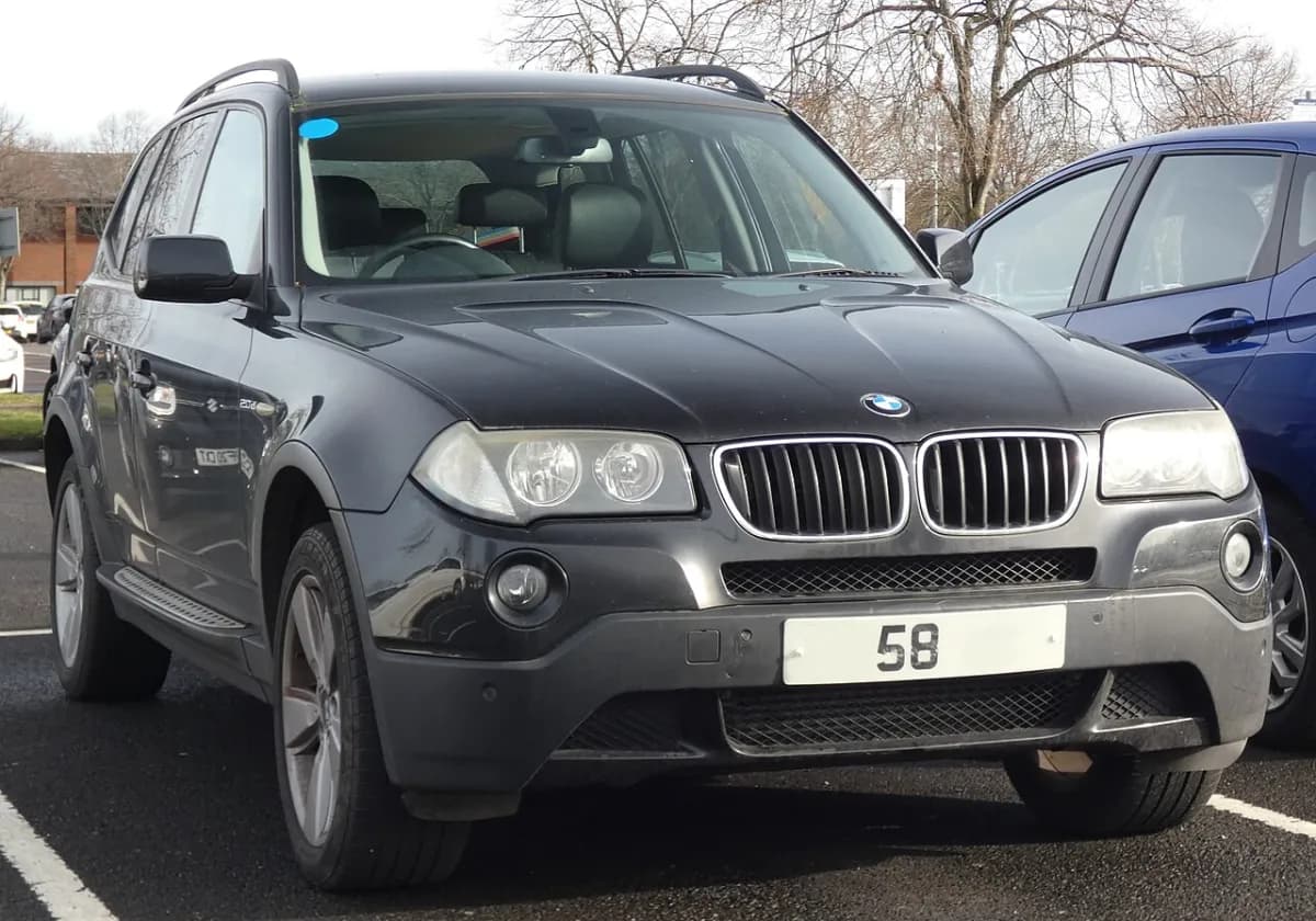 BMW X3 E83 (2003-2010) önden görünüm