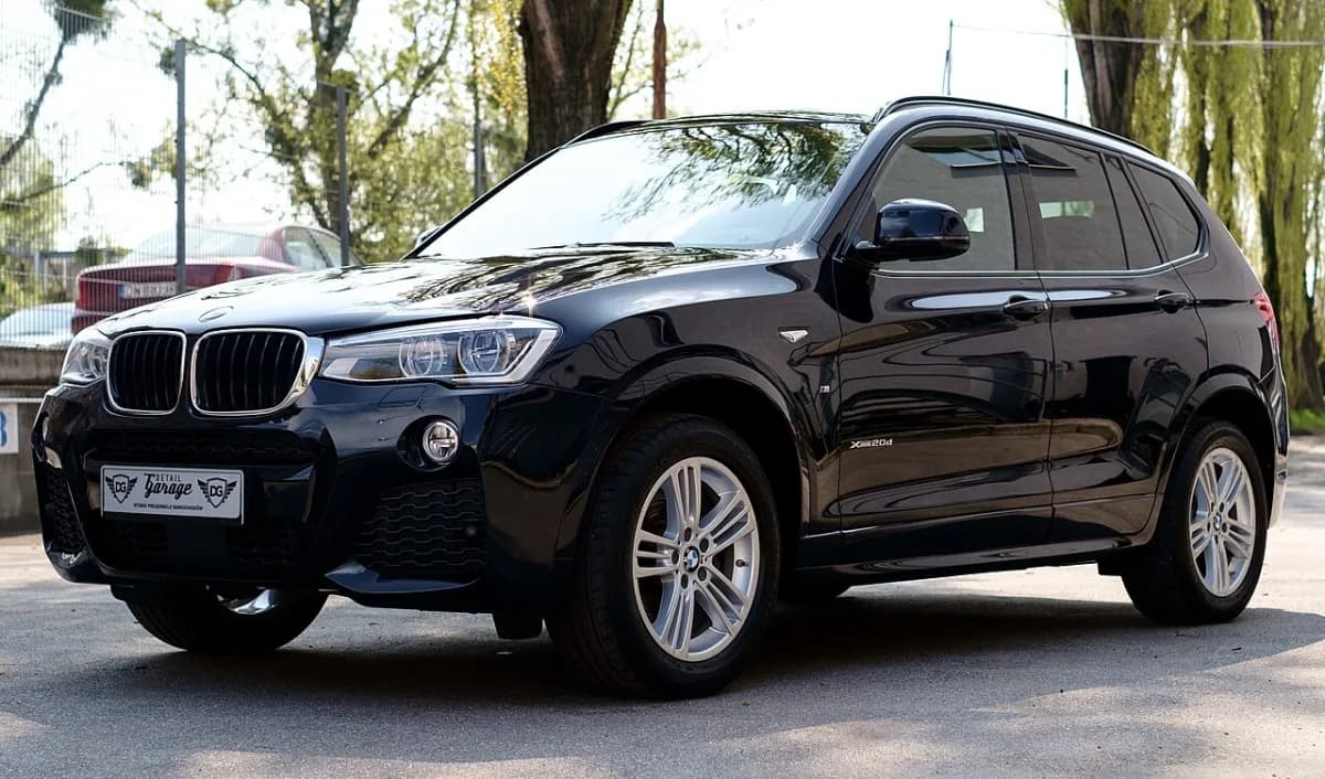 BMW X3 F25 (2010-2017) önden görünüm