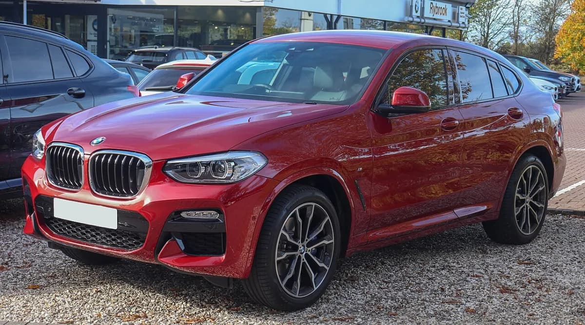 BMW X4 G02 (2018-) önden görünüm