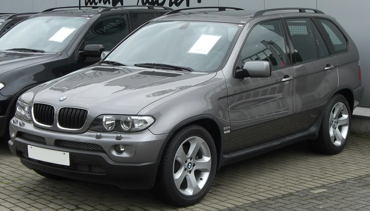 BMW X5 E53 (2000-2006) önden görünüm