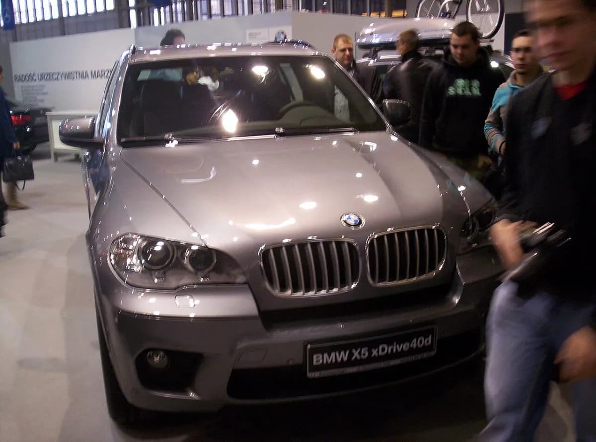 BMW X5 E70 (2006-2013) önden görünüm