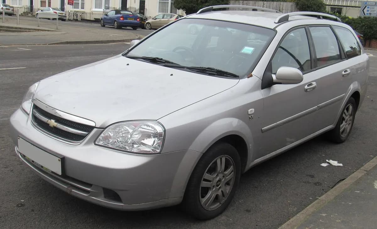 Chevrolet Lacetti J200 (2004-2011) önden görünüm