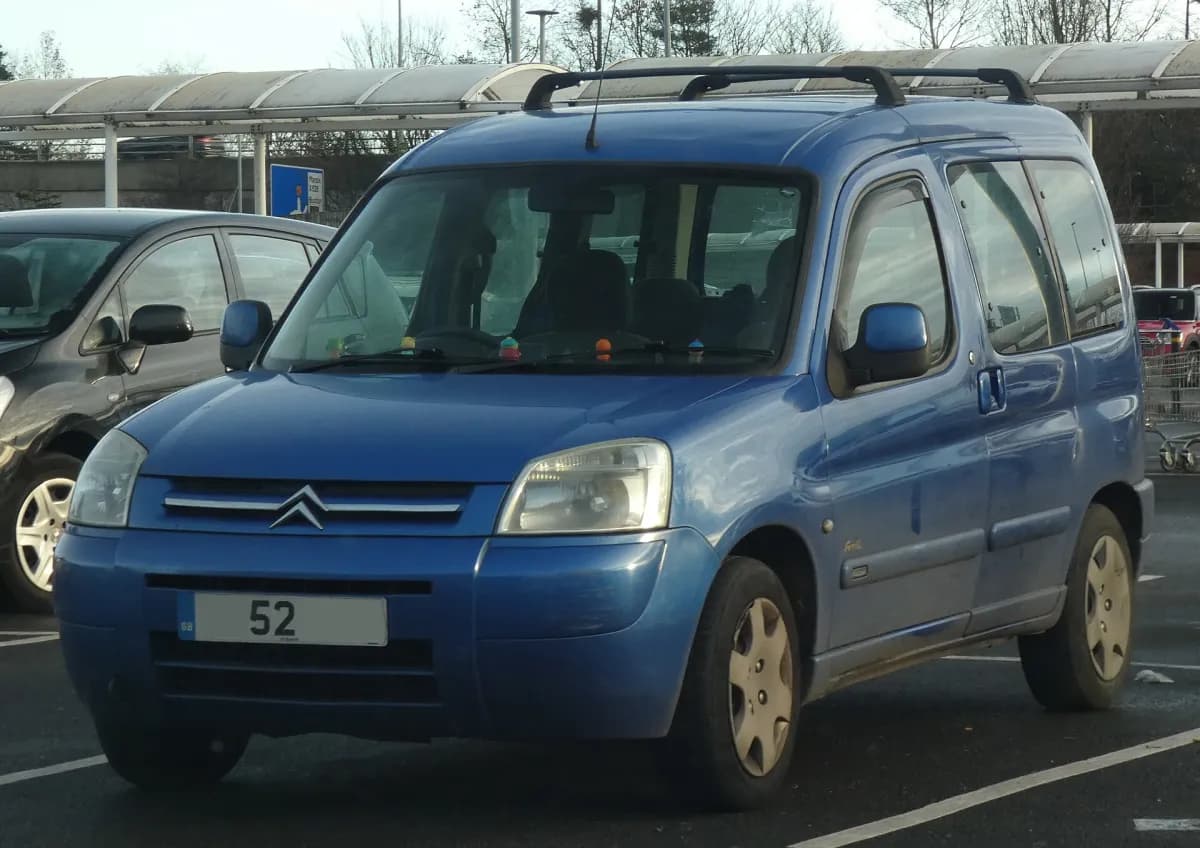 Citroen Berlingo M49 (1998-2008) önden görünüm