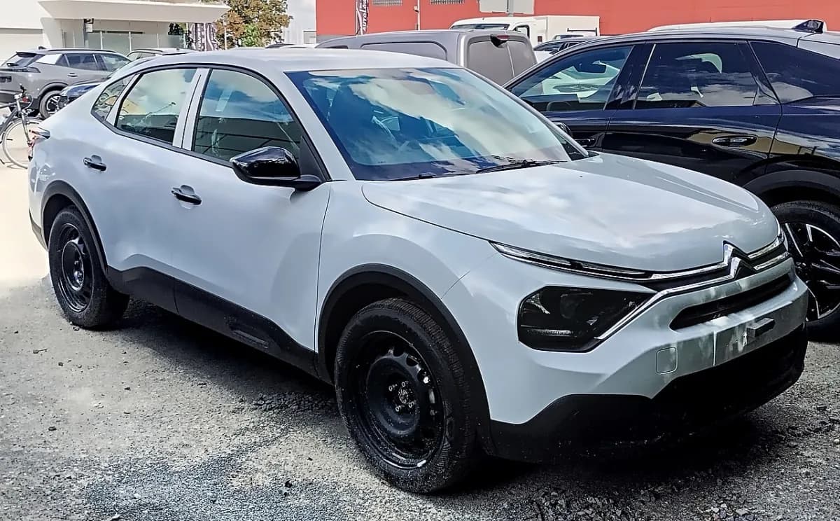 Citroen C4 X C4 X (2022-) önden görünüm
