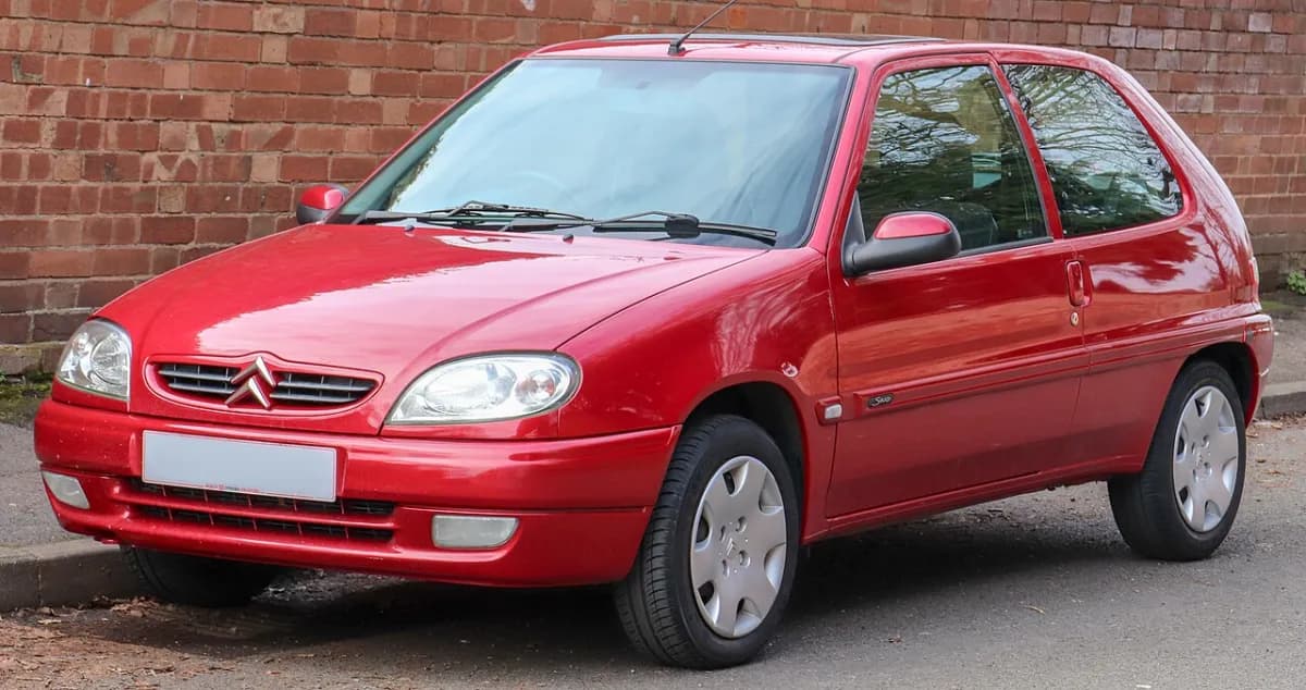 Citroen Saxo Saxo (1996-2003) önden görünüm
