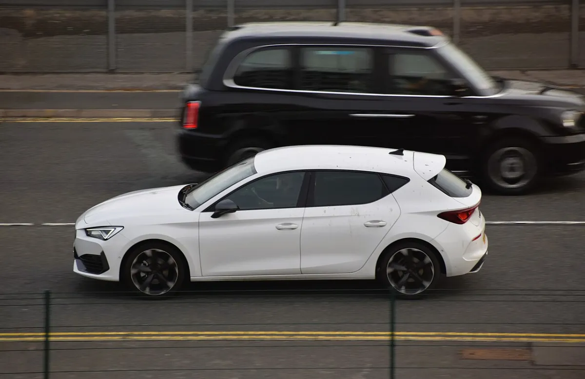 Cupra Leon KL (2020-) önden görünüm
