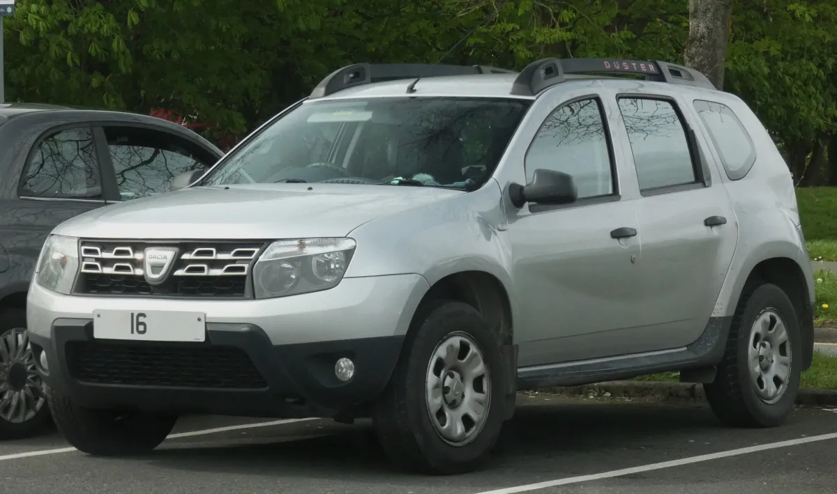 Dacia Duster HS (2010-2017) önden görünüm