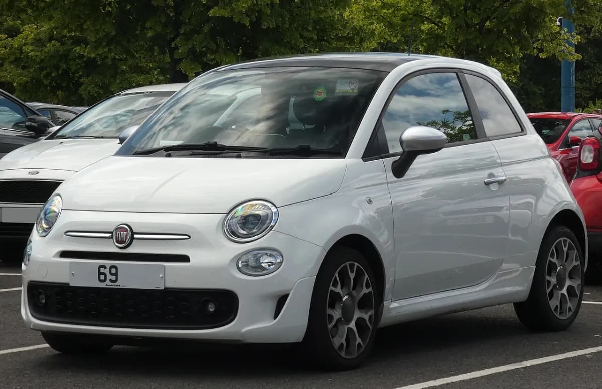 Fiat 500 312 (2007-2024) önden görünüm