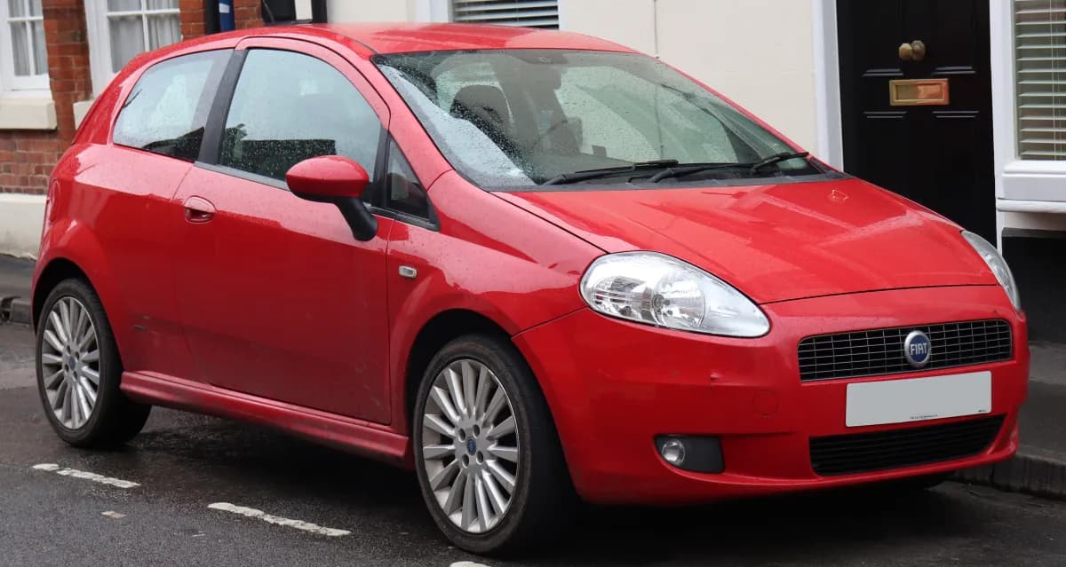 Fiat Punto Grande Punto (2005-2012) önden görünüm