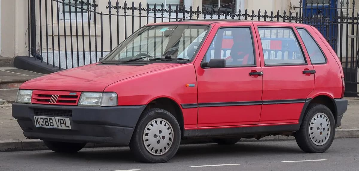 Fiat Uno 146 (1985-2000) önden görünüm