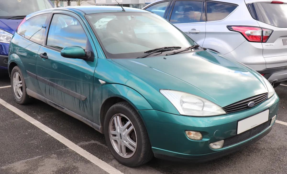 Ford Focus Mk1 (1998-2004) önden görünüm