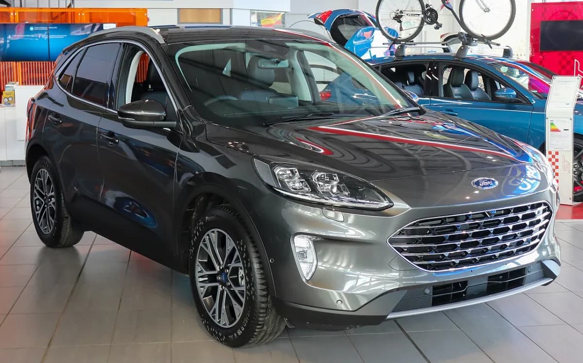 Ford Kuga C540 (2019-...) önden görünüm