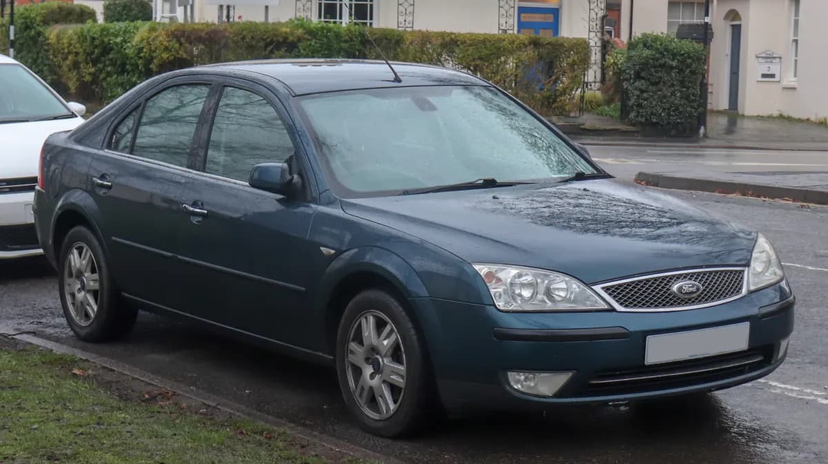 Ford Mondeo MK3 (2000-2007) önden görünüm