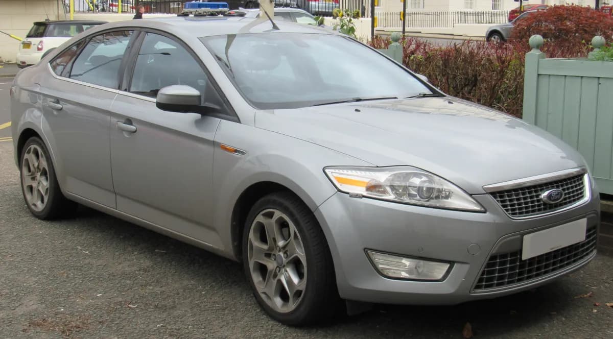 Ford Mondeo MK4 (2007-2014) önden görünüm