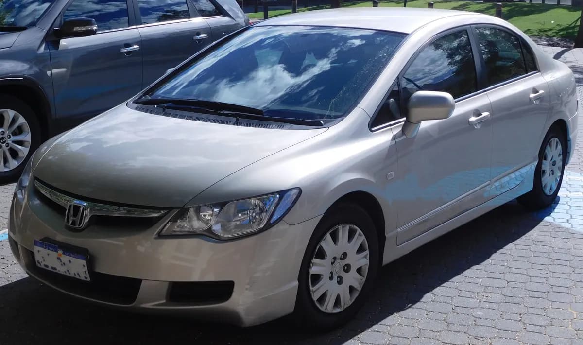 Honda Civic FD6 (2006-2011) önden görünüm
