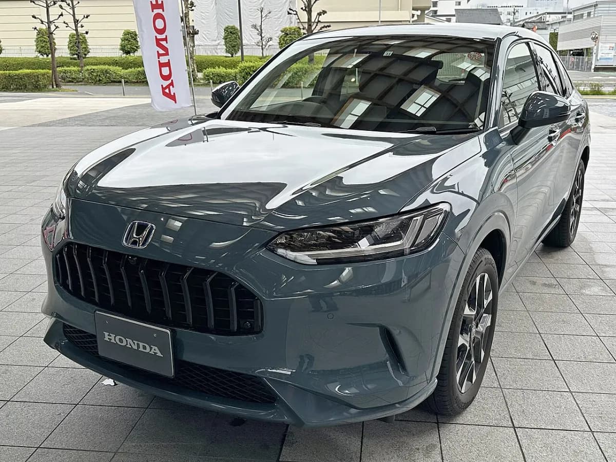 Honda ZR-V RZ (2023-) önden görünüm