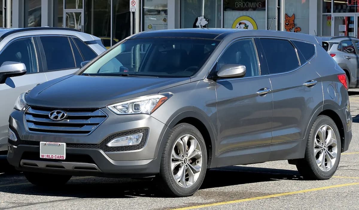 Hyundai Santa Fe DM (2012-2018) önden görünüm