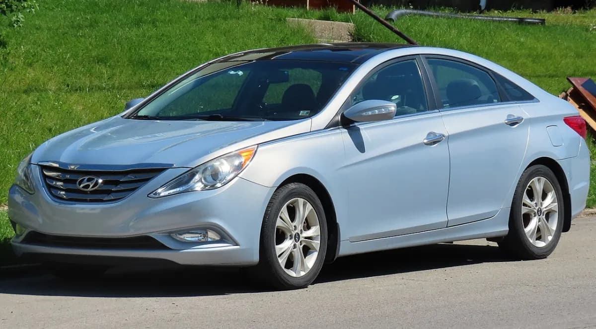 Hyundai Sonata YF (2010-2014) önden görünüm
