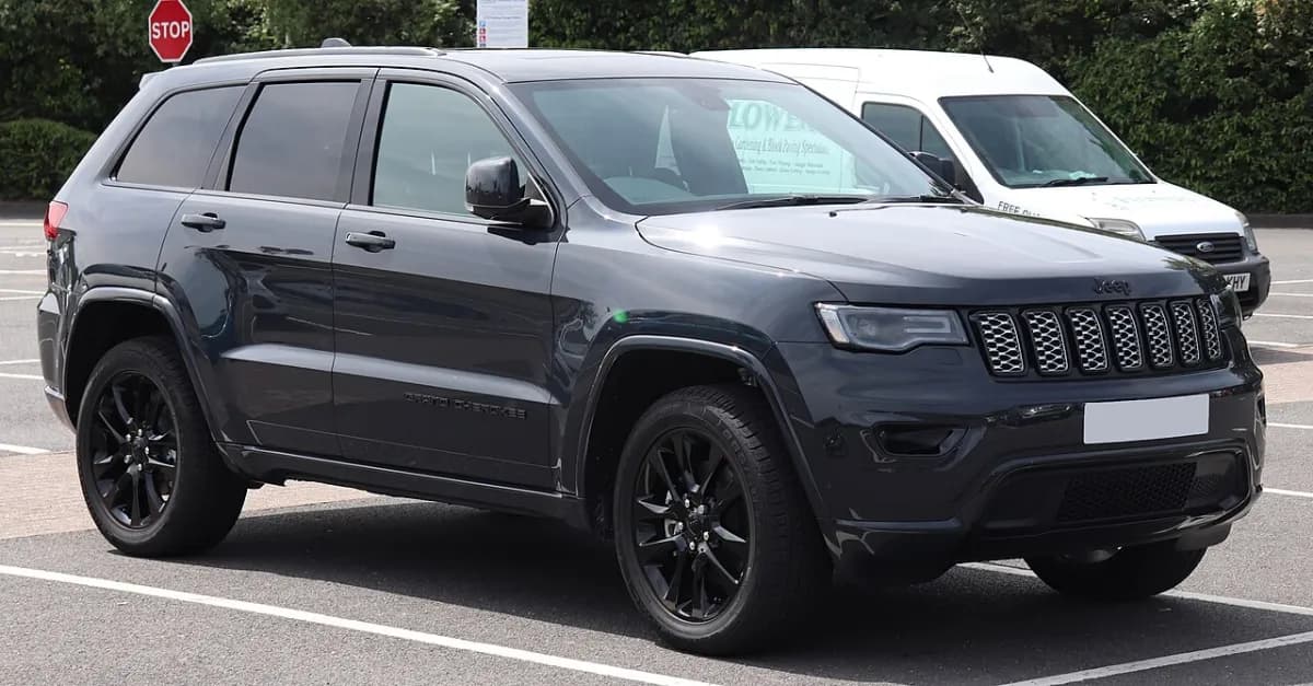 Jeep Grand Cherokee WK2 (2011-2021) önden görünüm