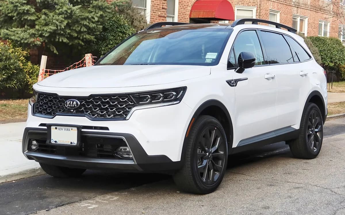 Kia Sorento MQ4 (2020-) önden görünüm
