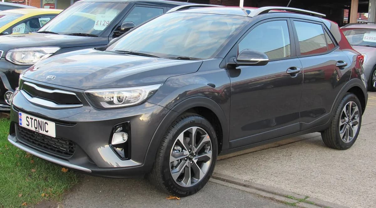 Kia Stonic YB (2017-) önden görünüm