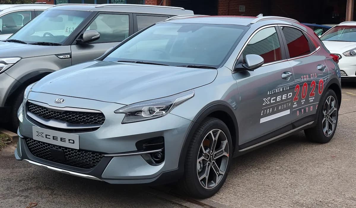 Kia XCeed CD (2019-) önden görünüm
