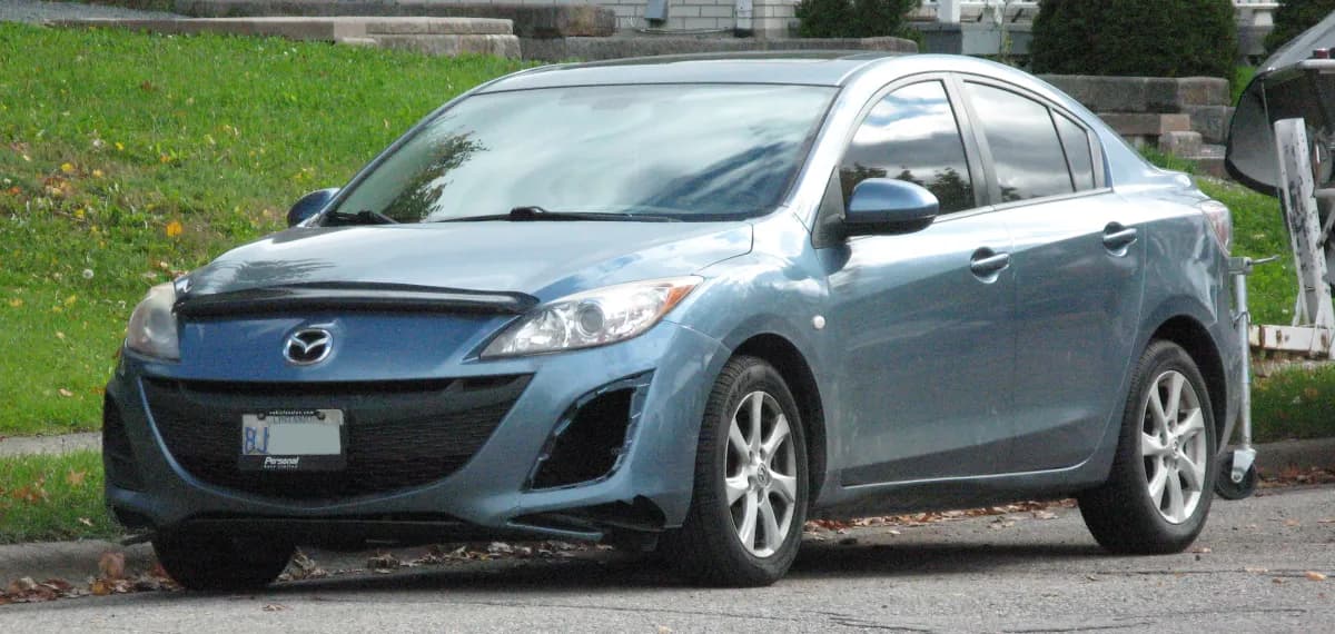 Mazda Mazda3 BL (2009-2013) önden görünüm