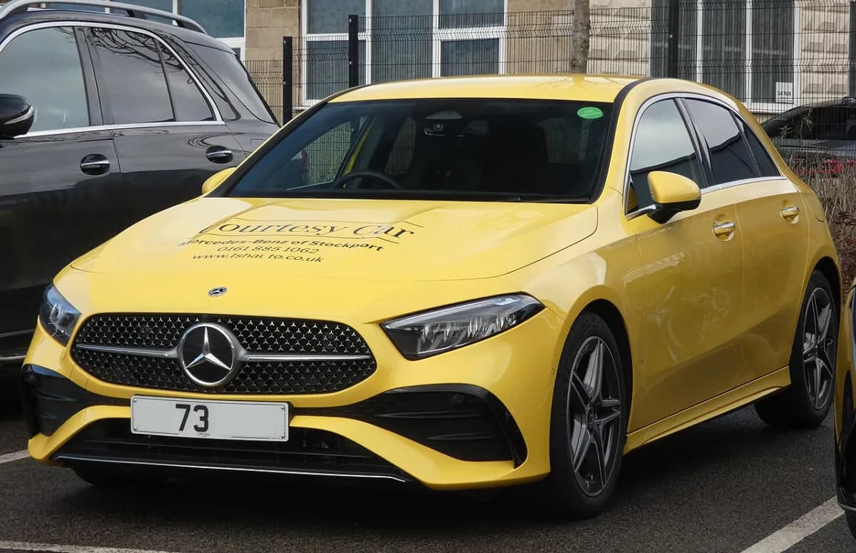 Mercedes-Benz A-Serisi W177 (2018-) önden görünüm
