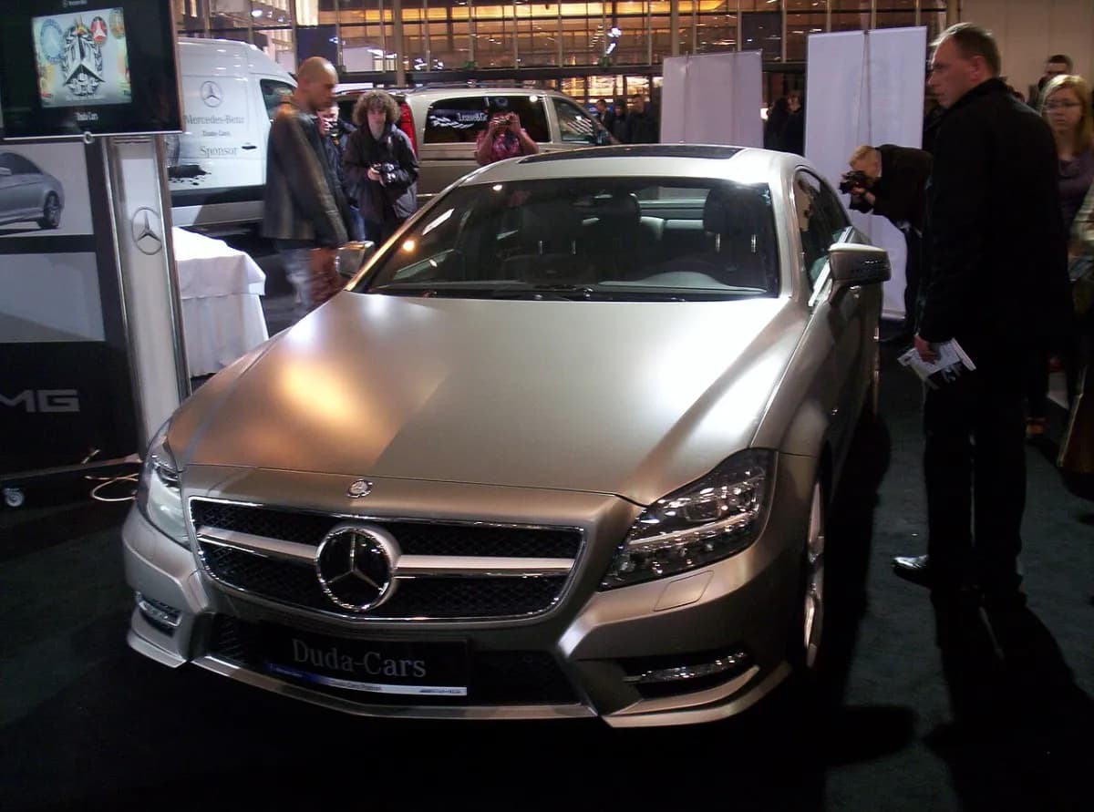 Mercedes-Benz CLS C218 (2011-2018) önden görünüm