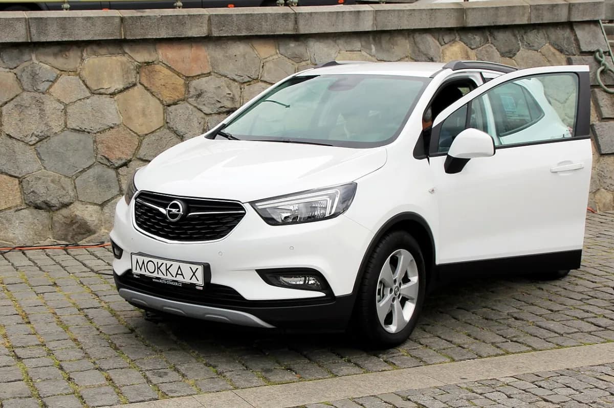 Opel Mokka J13 / Mokka X (2012-2019) önden görünüm