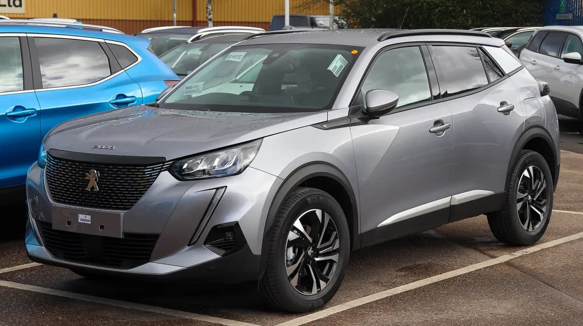 Peugeot 2008 P24 (2019-) önden görünüm