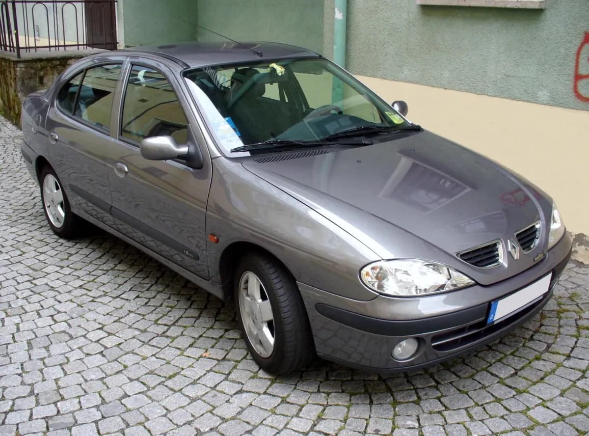 Renault Megane MK1 ph2 (1999-2002) önden görünüm