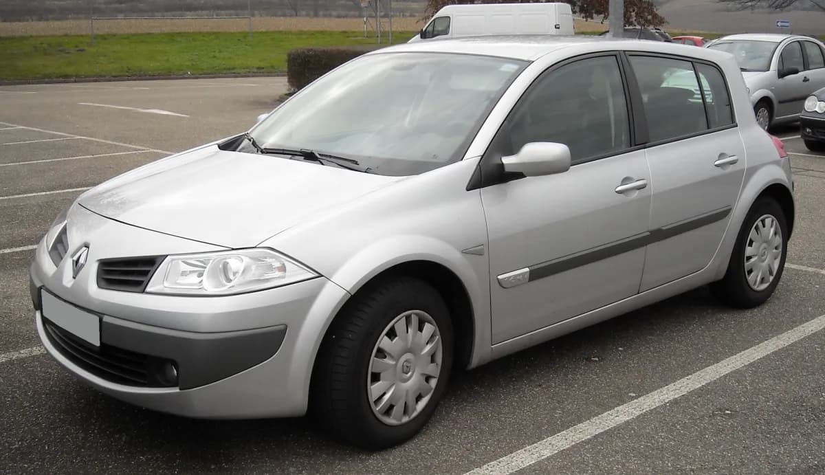 Renault Megane MK2 ph2 (2006-2009) önden görünüm