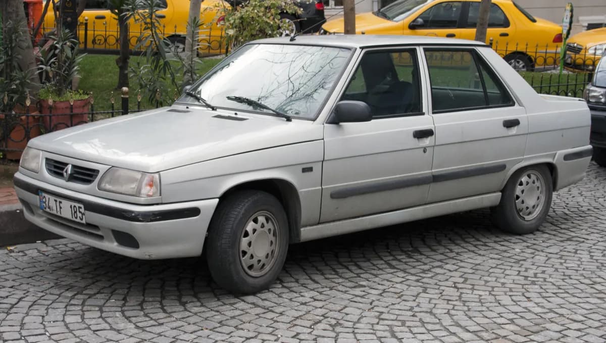 Renault R9 Broadway Makyajlı Broadway (1997-2000) önden görünüm