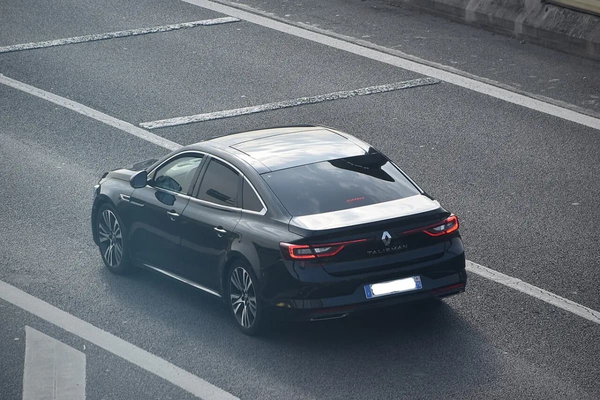 Renault Talisman LFD (2015-2022) önden görünüm