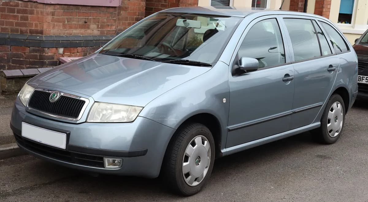 Skoda Fabia 6Y (1999-2007) önden görünüm