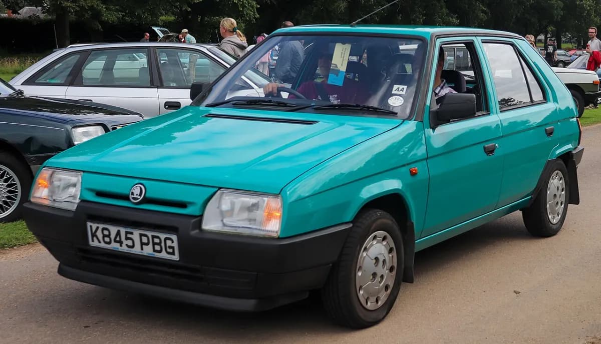 Skoda Favorit 781 (1987-1994) önden görünüm