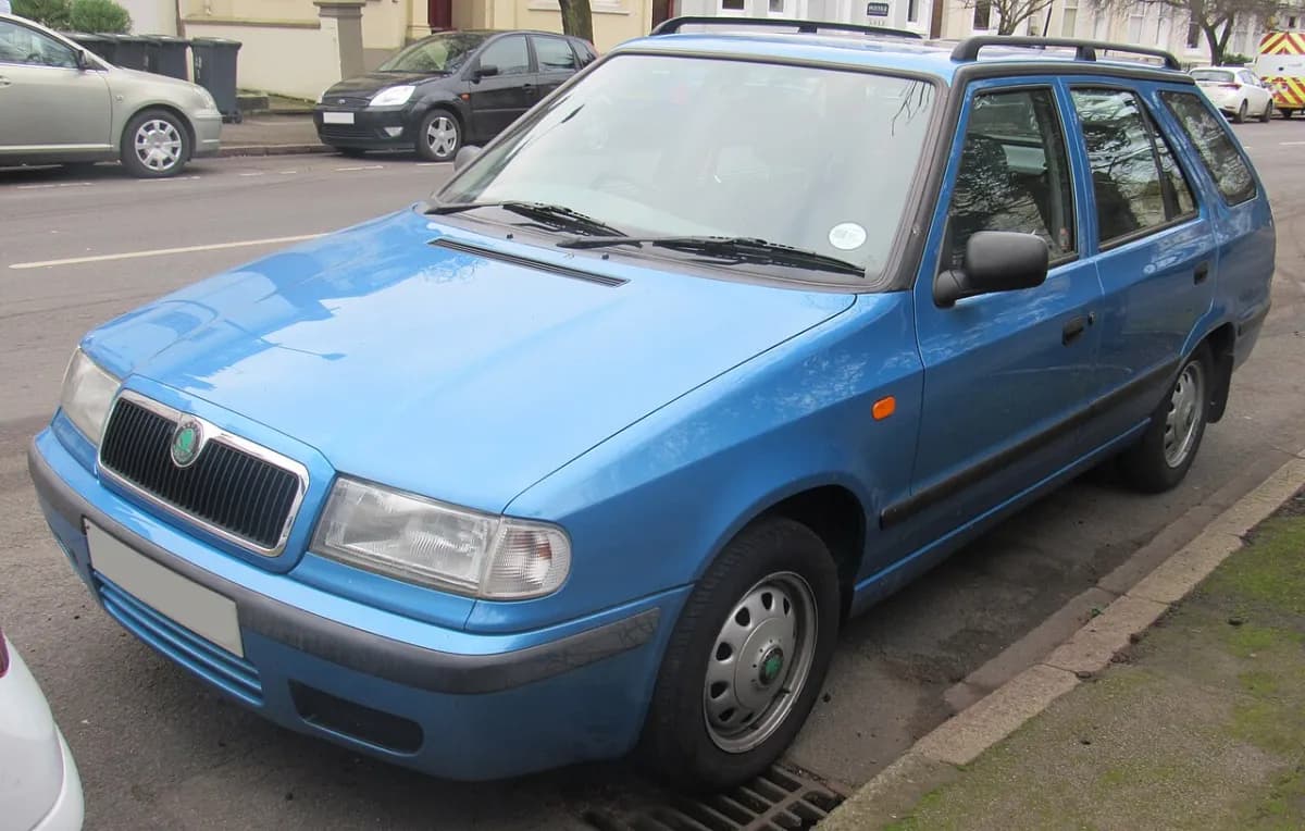 Skoda Felicia 781/791 (1994-2001) önden görünüm