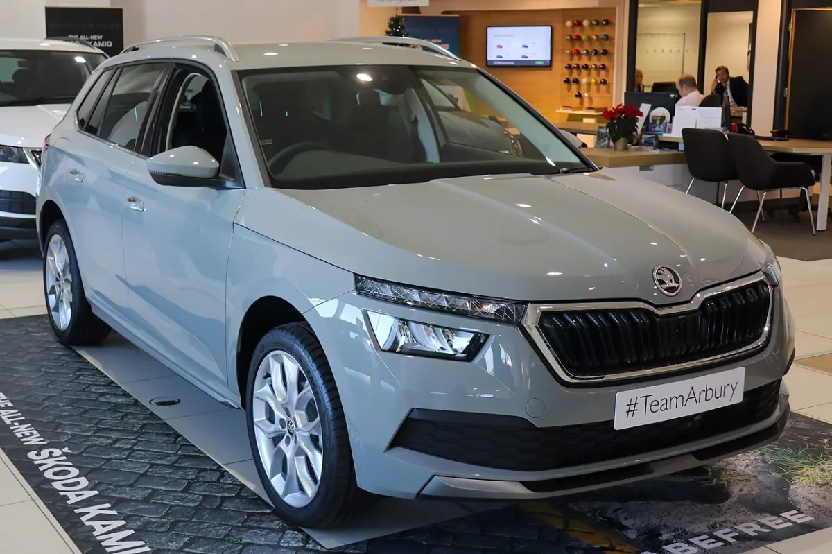 Skoda Kamiq NW (2019-) önden görünüm