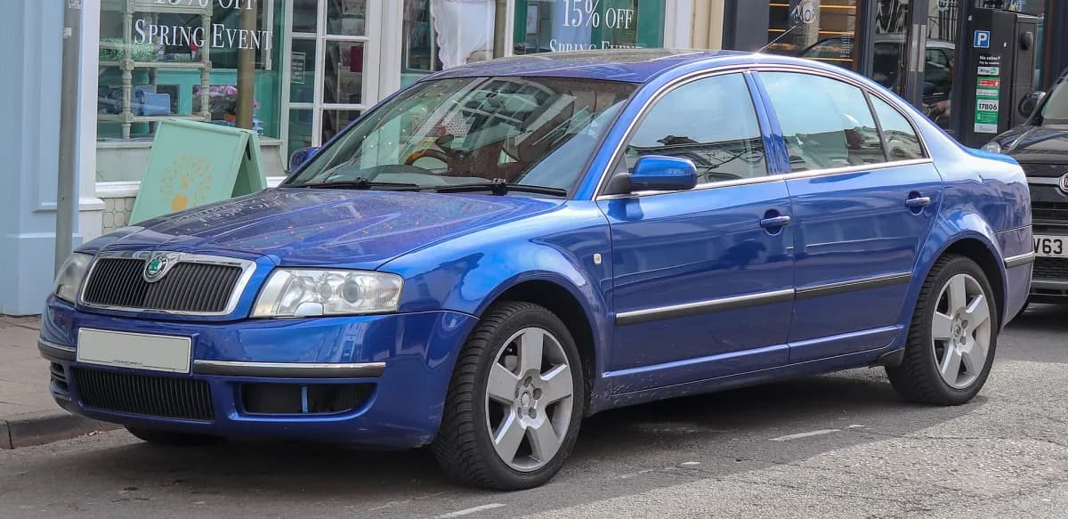 Skoda Superb 3U (2001-2008) önden görünüm