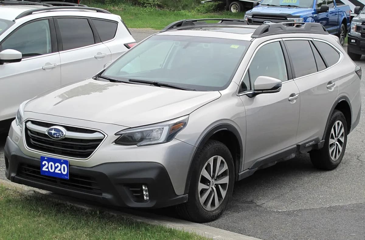 Subaru Outback BT (2020-) önden görünüm