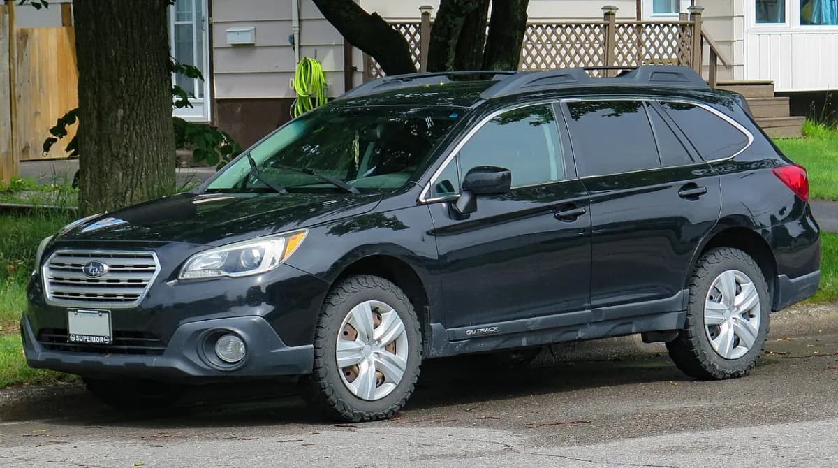 Subaru Outback BS (2015-2020) önden görünüm